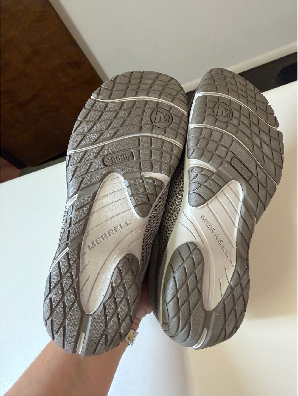 Merrell Gray Mesh Slip-On Clogs - Picture 7 of 9